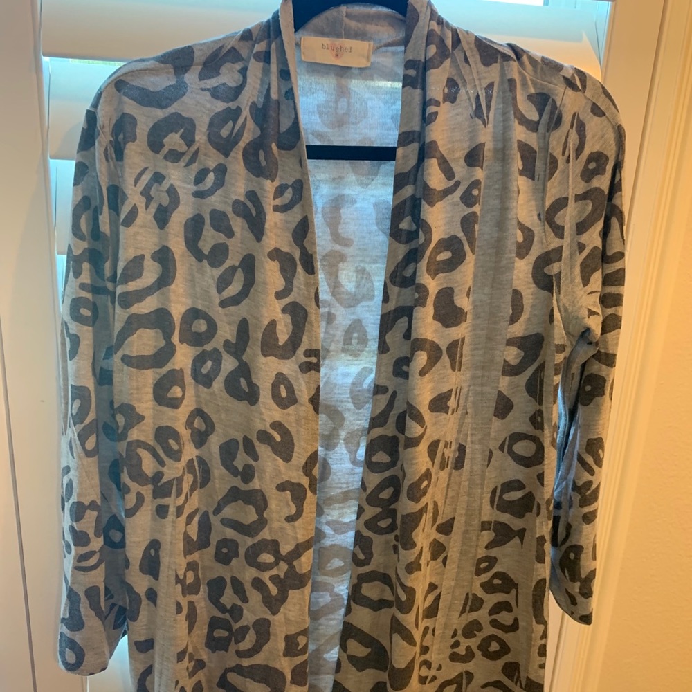 Leopard Cardigan - Picture 2 of 2